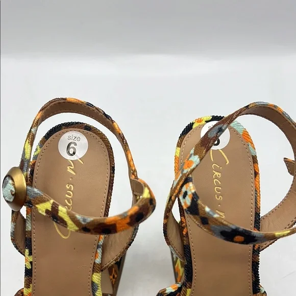 Circus by Sam Edelman Floral Platform Heels - Picture 9 of 15